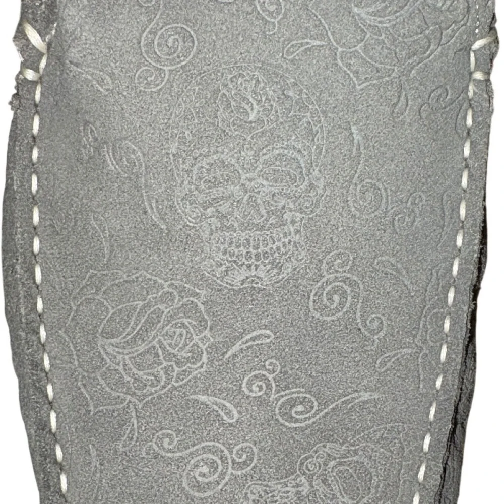 Robert‎ Graham Crossbones Skull and Roses Gray Suede Driving Mocs sz 12
